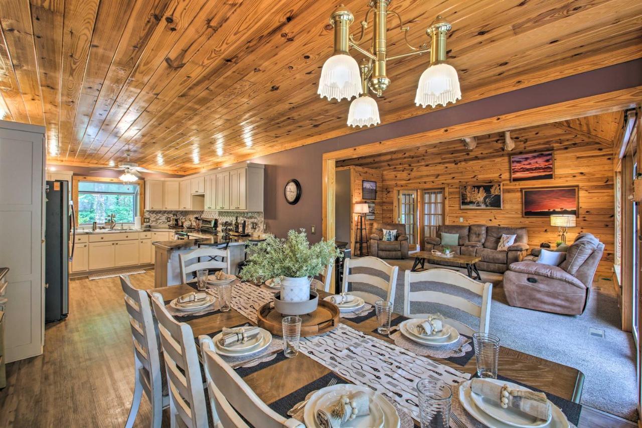 Lakeside Hot Springs Retreat With Kayaks And Boat Dock Hot Springs Village Exterior photo